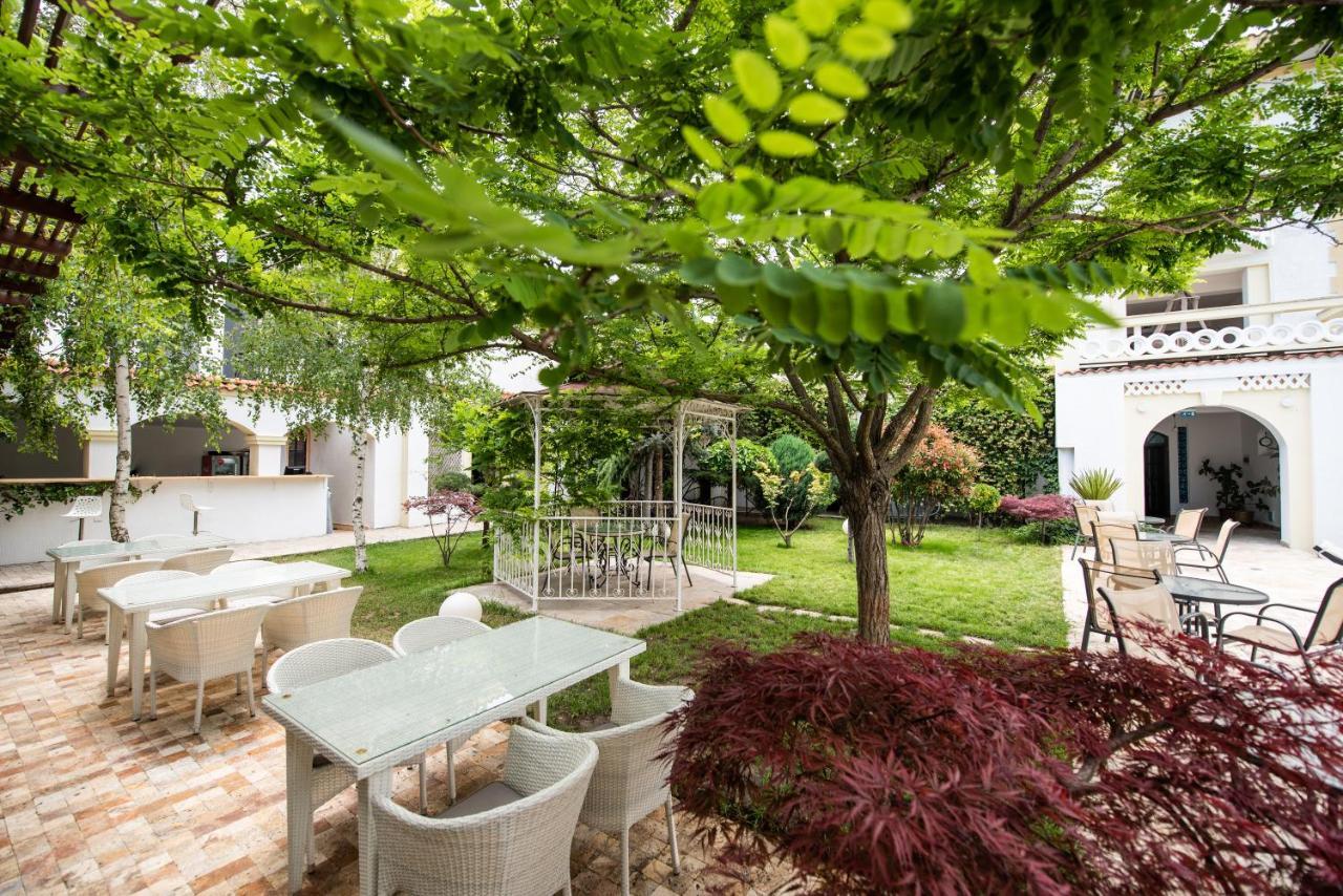 Villa Pontica นาโวดาริ ภายนอก รูปภาพ