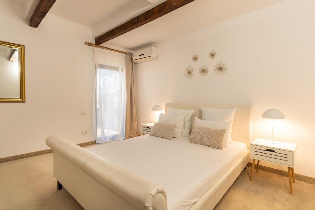 Villa Pontica นาโวดาริ ภายนอก รูปภาพ