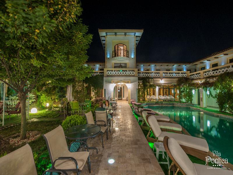Villa Pontica นาโวดาริ ภายนอก รูปภาพ